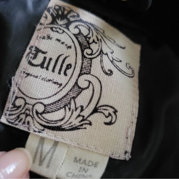 Jacket with Belt - Size Medium - Picture 5 of 7